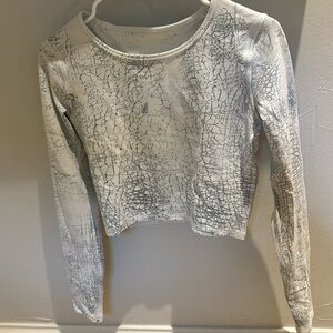 Lululemon Wunder Train Cropped Long Sleeve Shirt- Thread Dye White Black